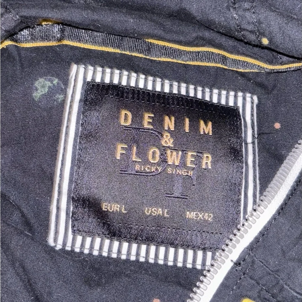 🐠 Denim & Flower Blue Raincoat with Hood and Water-Resistant Finish